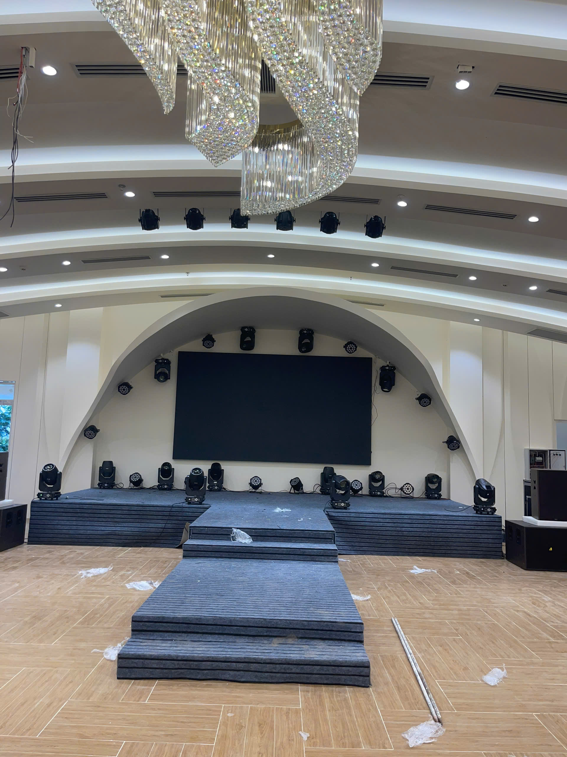 MÀN HÌNH LED CQ – TRỰC TIẾP THỰC HIỆN TỪ A → Z TẠI HỘI AN PALACE – ĐÀ NẴNG